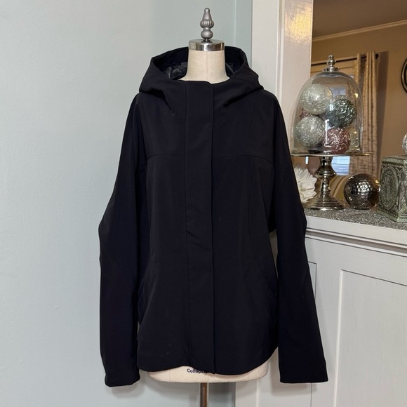 Lululemon RepelShell Cinch Back Rain Jacket Waterproof Windproof Velour Lined 12 - Picture 5 of 13
